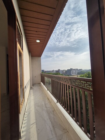 Balcony in 1 BHK Builder Floor at Palm Residency Chhatarpur, Chattarpur – for Rent
