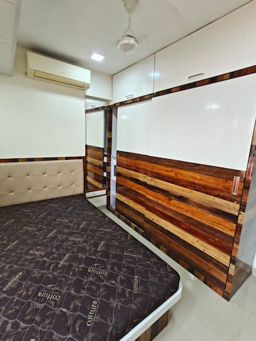 Bedroom in 2 BHK Apartment at Yash Plaza Dadar West, Prabhadevi – for Rent