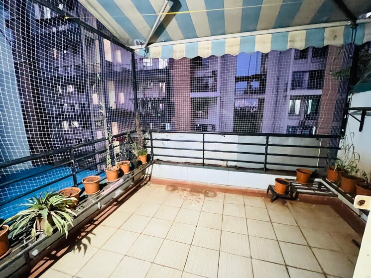 Balcony, gera-foliage 2 Bedroom 1000 Sq.Ft. Apartment In Viman Nagar Pune 8939551