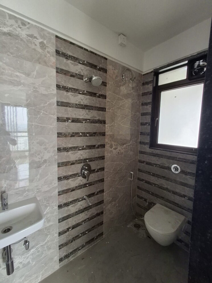 Bathroom, sejal-kajal-apartment 2 Bedroom 770 Sq.Ft. Apartment In Goregaon West Mumbai 8939553