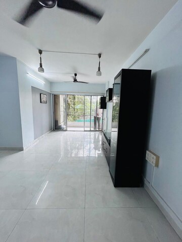 Building Lobby in 2 BHK Apartment at Meridian Apartment Andheri, Andheri West – for Rent