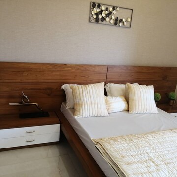 Bedroom in 3 BHK Apartment at Riverdale Hazelwood Residences, High Ground – for Rent