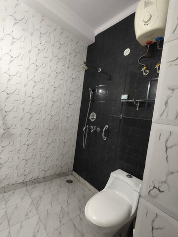 Furnished Amenities in 3 BHK Builder Floor at Rajouri Garden – for Rent