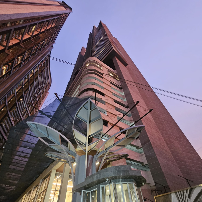 3.5 BHK + Extra Room 2058 Sq.Ft. Apartment in Lokhandwala Minerva Mahalaxmi