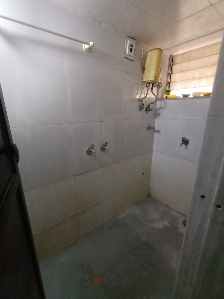 Bathroom, dombivli west 1 Bedroom 700 Sq.Ft. Apartment In Dombivli West Thane 8939609