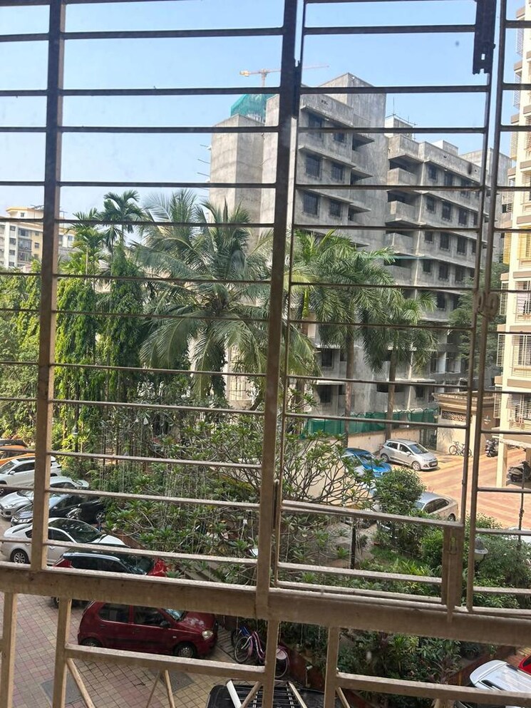 Balcony, thakur-vishnu-shivam-tower 4 Bedroom 2500 Sq.Ft. Apartment In Kandivali East Mumbai 8939613