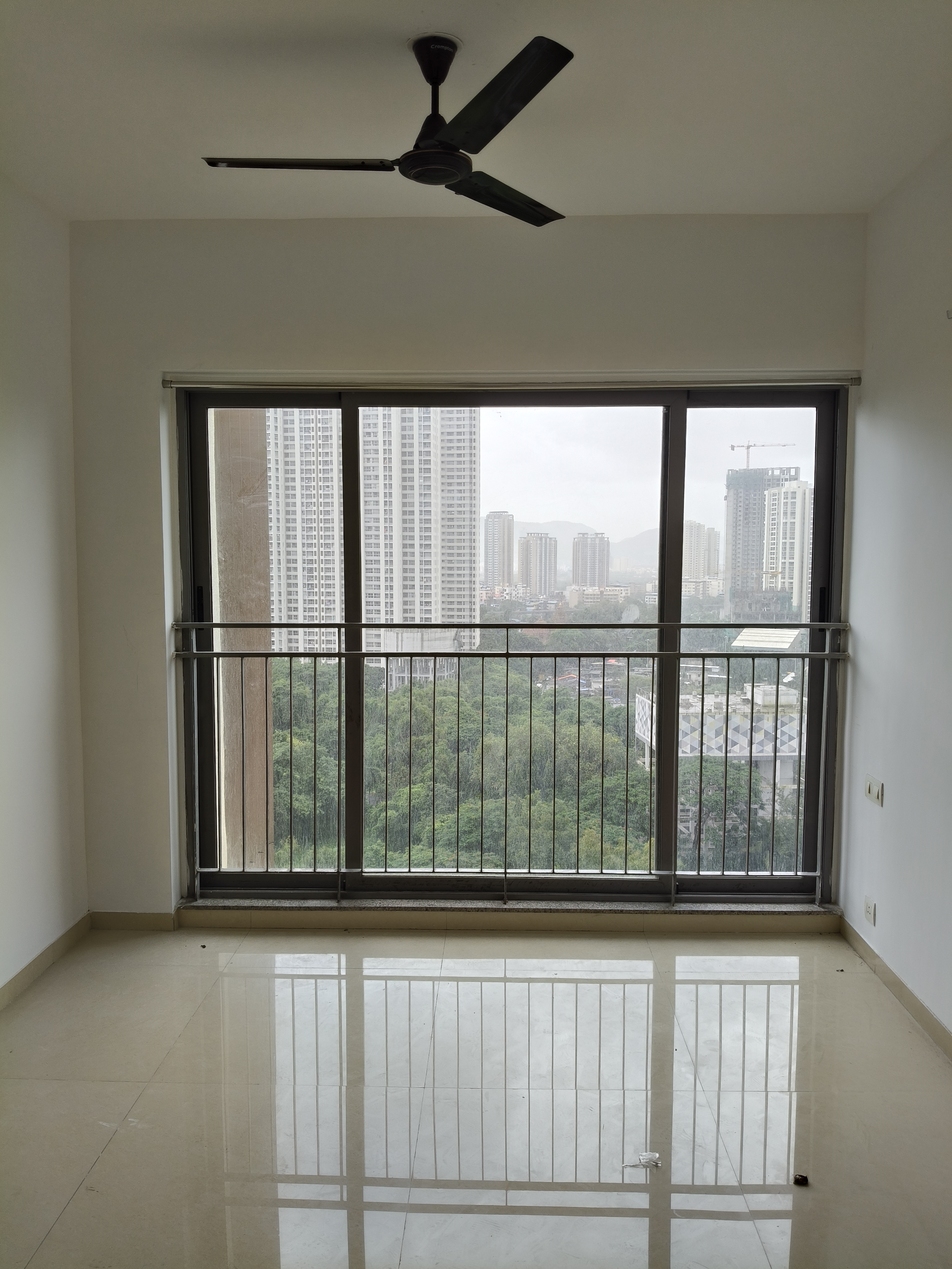 2 BHK 796 Sq.Ft. Apartment in Kalpataru The Sunrise