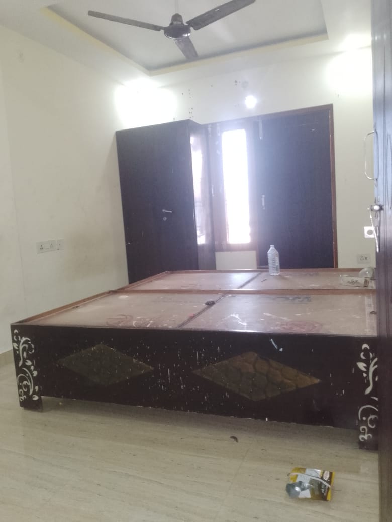 2 BHK Apartment For Rent in Chinhat