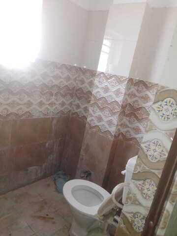 Bathroom in 2 BHK Apartment at Chinhat – for Rent