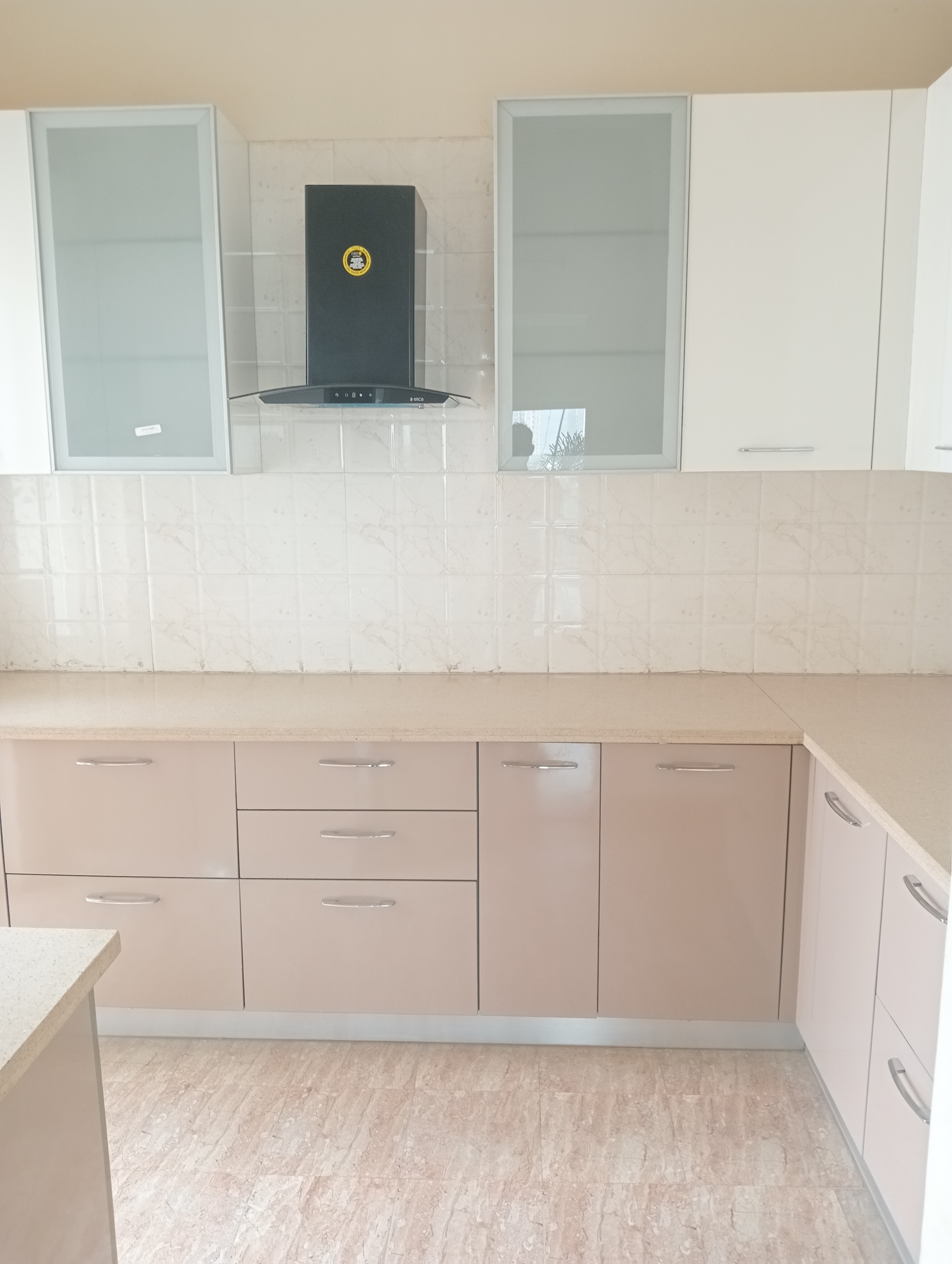 2 BHK + Servant Room Apartment For Rent in Shree Vardhman Victoria