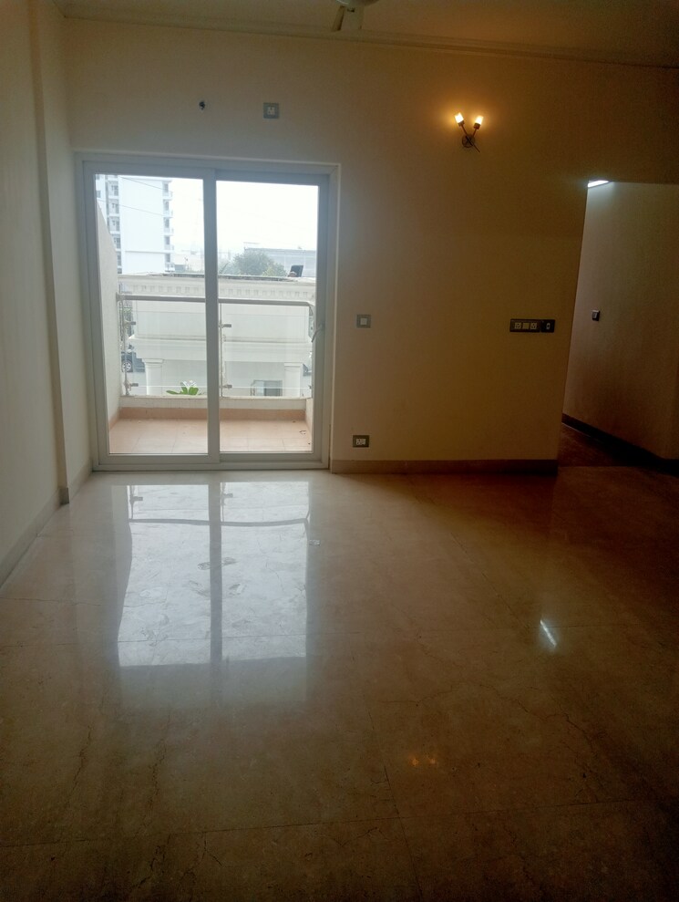 Room, shree-vardhman-victoria 3.5 Bedroom 1950 Sq.Ft. Apartment In Sector 70 Gurgaon 8939720