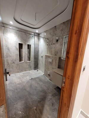 Building Lobby in 4 BHK Builder Floor at Parklands, Sector 85 – for Sale