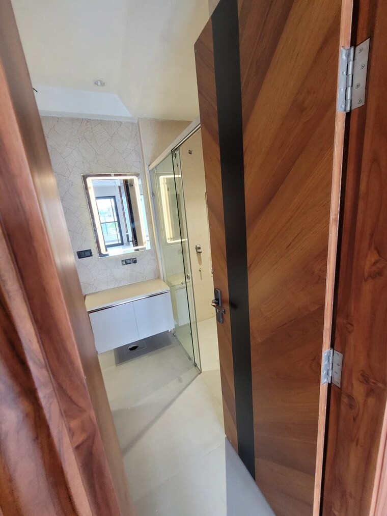 Bathroom, parklands 4 Bedroom 500 Sq.Yd. Builder Floor In Sector 85 Faridabad 8939756