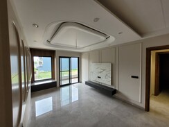 4 BHK + Servant Room Builder Floor For Sale in Parklands