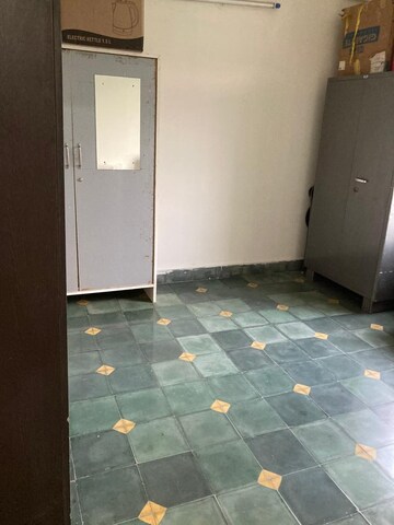 Room in 3 BHK Apartment at Bellandur – for Rent
