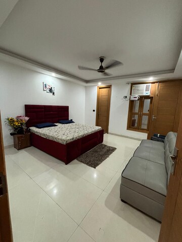 Bedroom in 2 BHK Apartment at Saket – for Rent