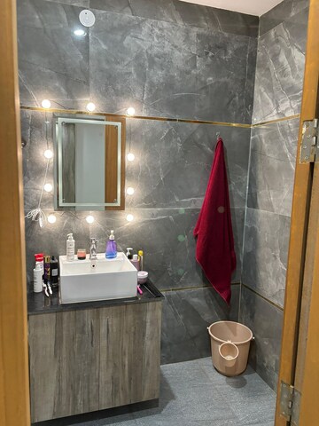Furnished Amenities in 2 BHK Apartment at Saket – for Rent