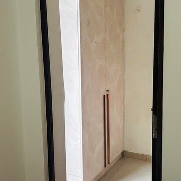 Building Lobby in 3 BHK Builder Floor at Sector 26 – for Rent