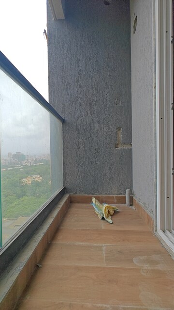 Furnished Amenities in 3 BHK Apartment at H Rishabraj Phoenix, Borivali West – for Sale