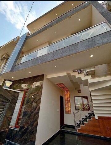 3 BHK Builder Floor – Exterior View View at Sector 35 - for Sale