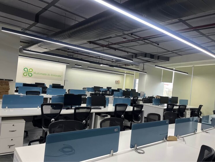 Team Area, vijay nagar Commercial Office Space 2600 Sq.Ft. In Vijay Nagar Indore 8939816