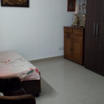 Bedroom in 5 BHK Independent House at RWA Apartments Sector 27, Sector 27 – for Sale