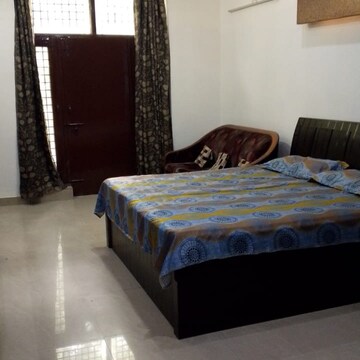Bedroom in 5 BHK Independent House at RWA Apartments Sector 27, Sector 27 – for Sale