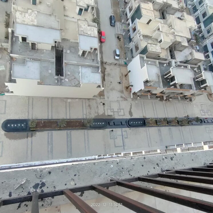 Balcony, panchsheel-greens-ii 3 Bedroom 1510 Sq.Ft. Apartment In Panchsheel Green Greater Noida 8939884