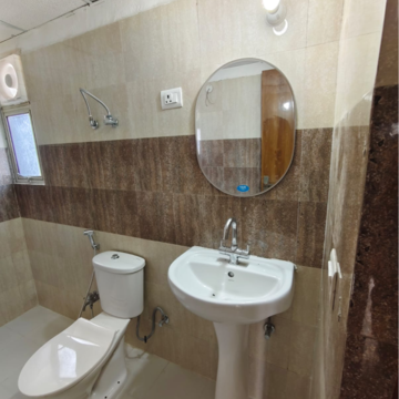 Bathroom in 3 BHK Apartment at Panchsheel Greens II, Panchsheel Green – for Rent