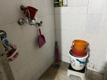 Bathroom in 1 BHK Apartment at Shah Complex 2, Sanpada – for Rent