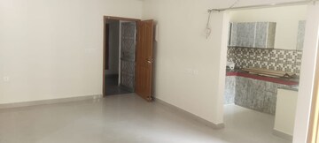 Room in 2 BHK Apartment at Sargam Apartment, Jankipuram – for Rent