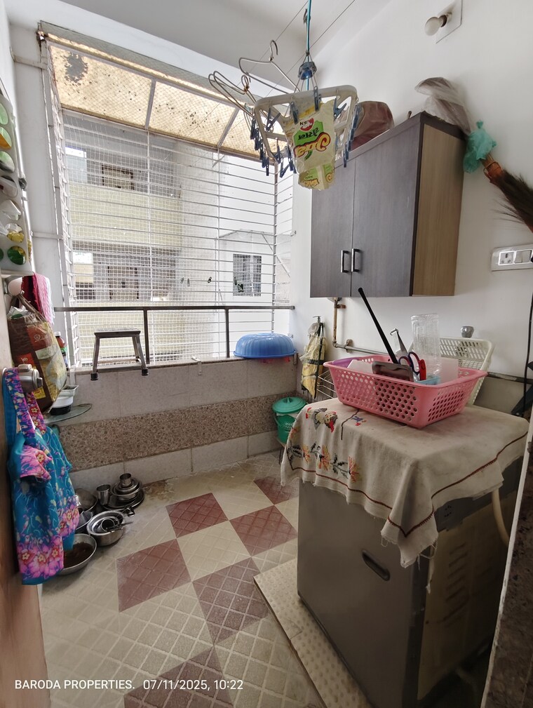 Other, race course 3 Bedroom 1750 Sq.Ft. Apartment In Race Course Vadodara 8939922