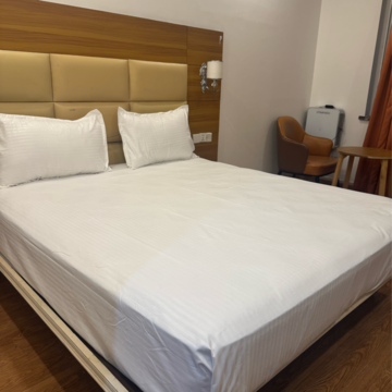 Bedroom in  Pg at Dlf City Phase 3 – for Rent