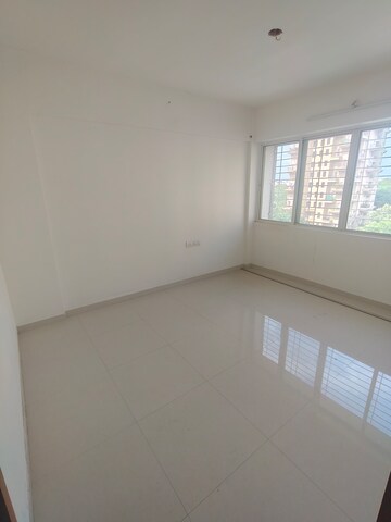 Room in 2 BHK Apartment at Gagan Tisha, Undri – for Rent