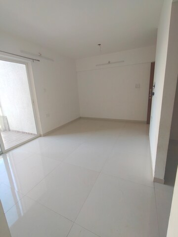 Room in 2 BHK Apartment at Gagan Tisha, Undri – for Rent