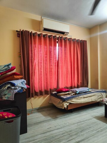 Bedroom in 2 BHK Apartment at Sankalp II, Malad East – for Rent