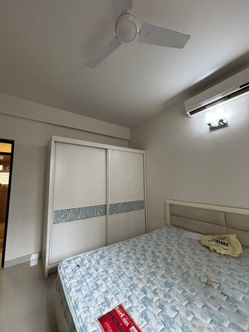 Room in 3 BHK Builder Floor at Hsr Layout – for Rent