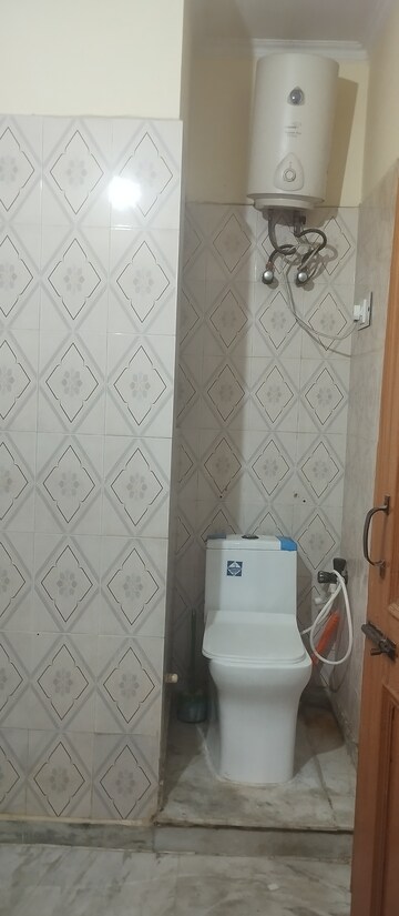 Bathroom in 2 BHK Villa at Sector 27 – for Rent