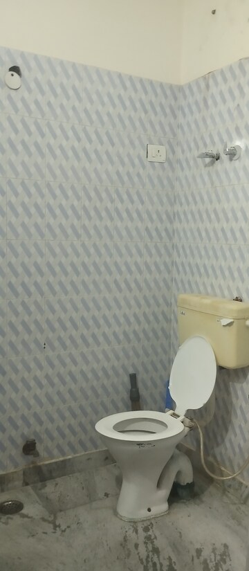 Bathroom in 2 BHK Villa at Sector 27 – for Rent