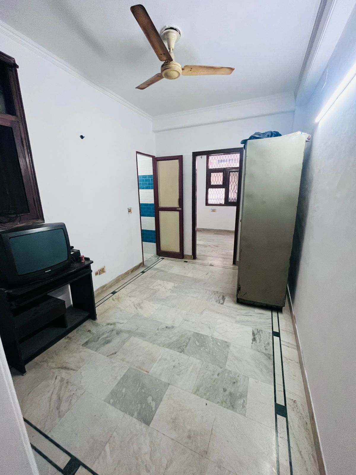 1 BHK + Pooja Room,Servant Room,Study Room,Extra Room Apartment For Rent in Khirki Extension