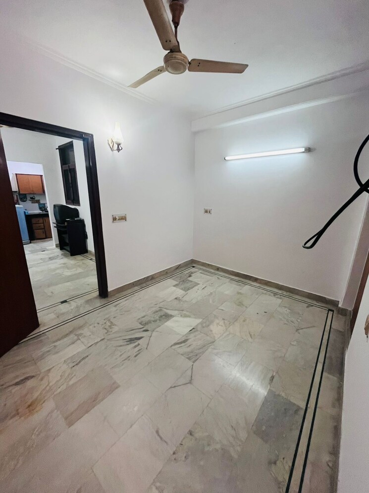 Room, khirki extension 1 Bedroom 450 Sq.Ft. Apartment In Khirki Extension Delhi 8939920