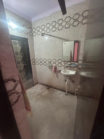 Bathroom in 3 BHK Builder Floor at Sector 21d – for Rent