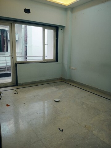 Room in 3 BHK Builder Floor at Ansal Sushant Apartments, Sushant Lok I – for Sale