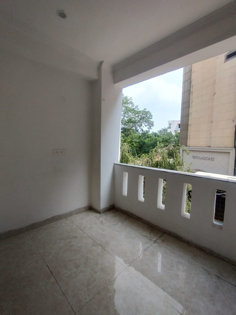 Balcony, ansal-sushant-apartments 3 Bedroom 215 Sq.Yd. Builder Floor In Sushant Lok I Gurgaon 8940010