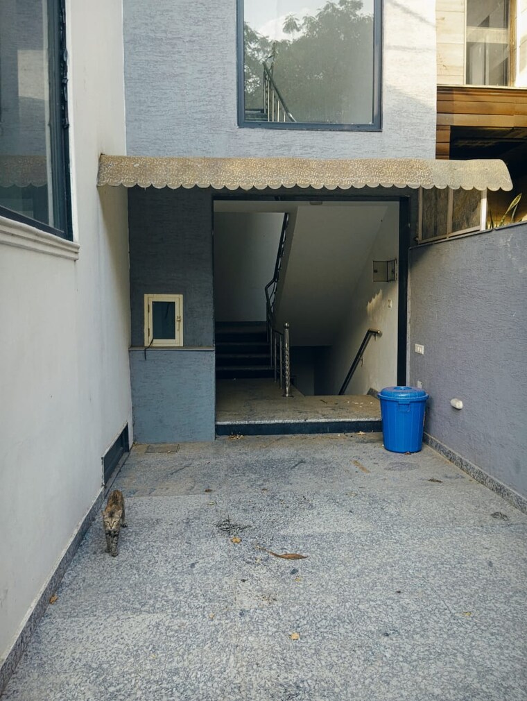 Room, ansal-sushant-apartments 3 Bedroom 215 Sq.Yd. Builder Floor In Sushant Lok I Gurgaon 8940010