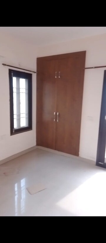 Room in 2 BHK Apartment at RPS Savana, Sector 88 – for Rent