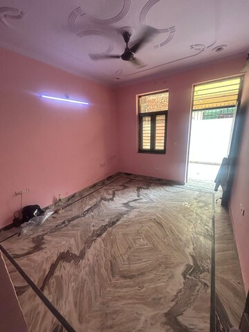 Bedroom in 2 BHK Independent House at Sector 21d – for Rent
