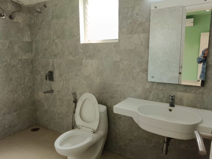Bathroom, babukhan-lakefront 4 Bedroom 4277 Sq.Ft. Villa In Kokapet Hyderabad 8940034