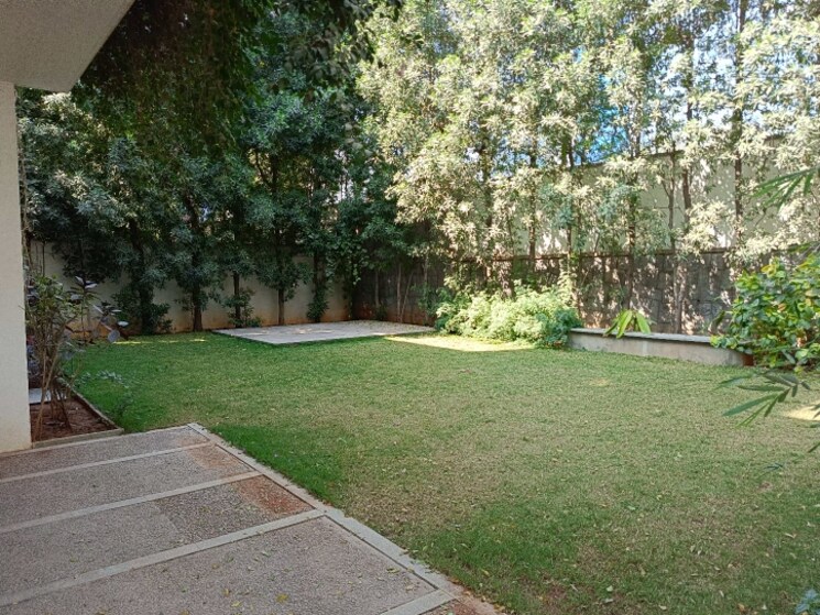Garden, babukhan-lakefront 4 Bedroom 4277 Sq.Ft. Villa In Kokapet Hyderabad 8940034