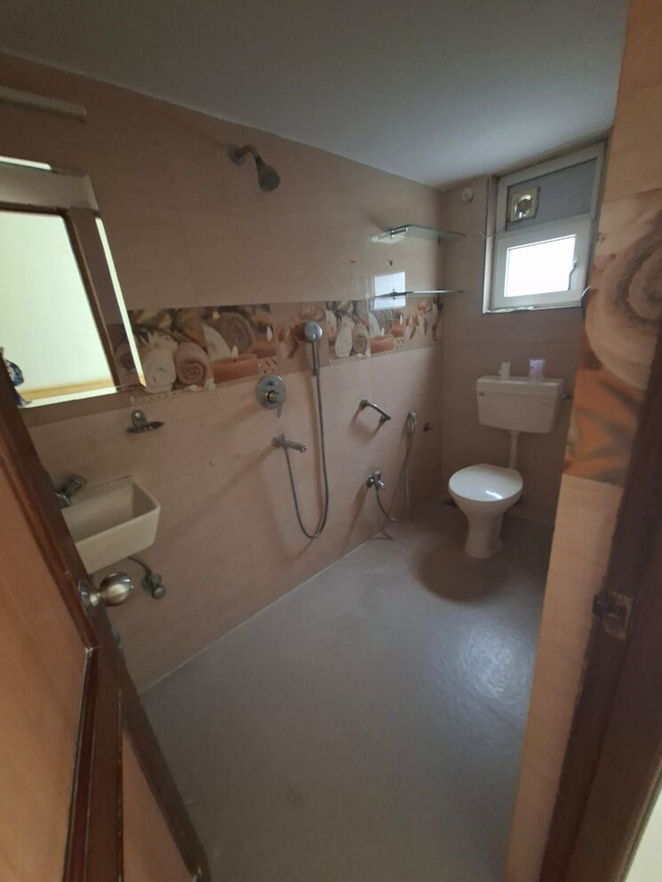 Master Bedroom, bandstand-apartment 2 Bedroom 850 Sq.Ft. Apartment In Bandra West Mumbai 8940082